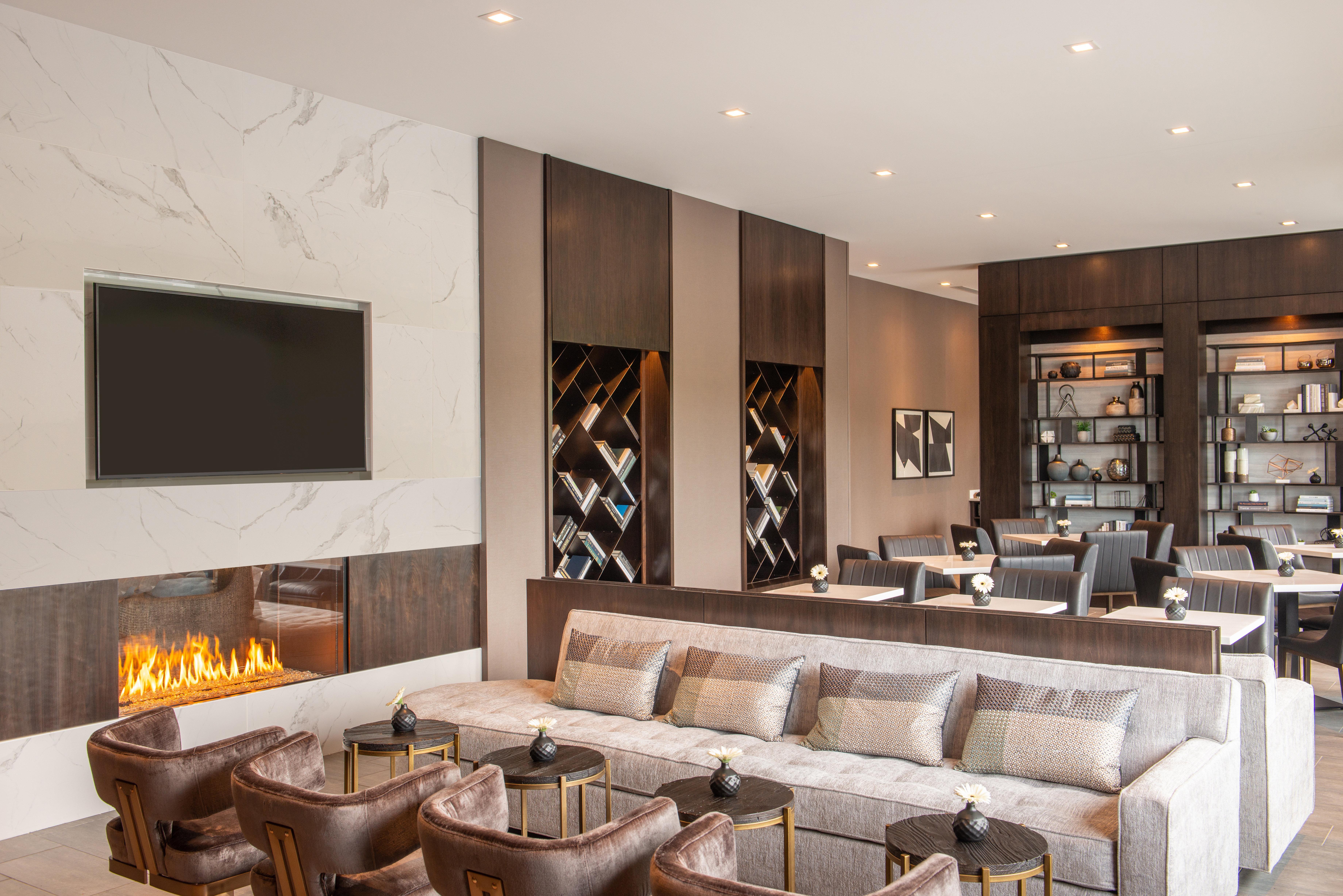Holiday Inn Boston Logan Airport - Chelsea By Ihg Εξωτερικό φωτογραφία
