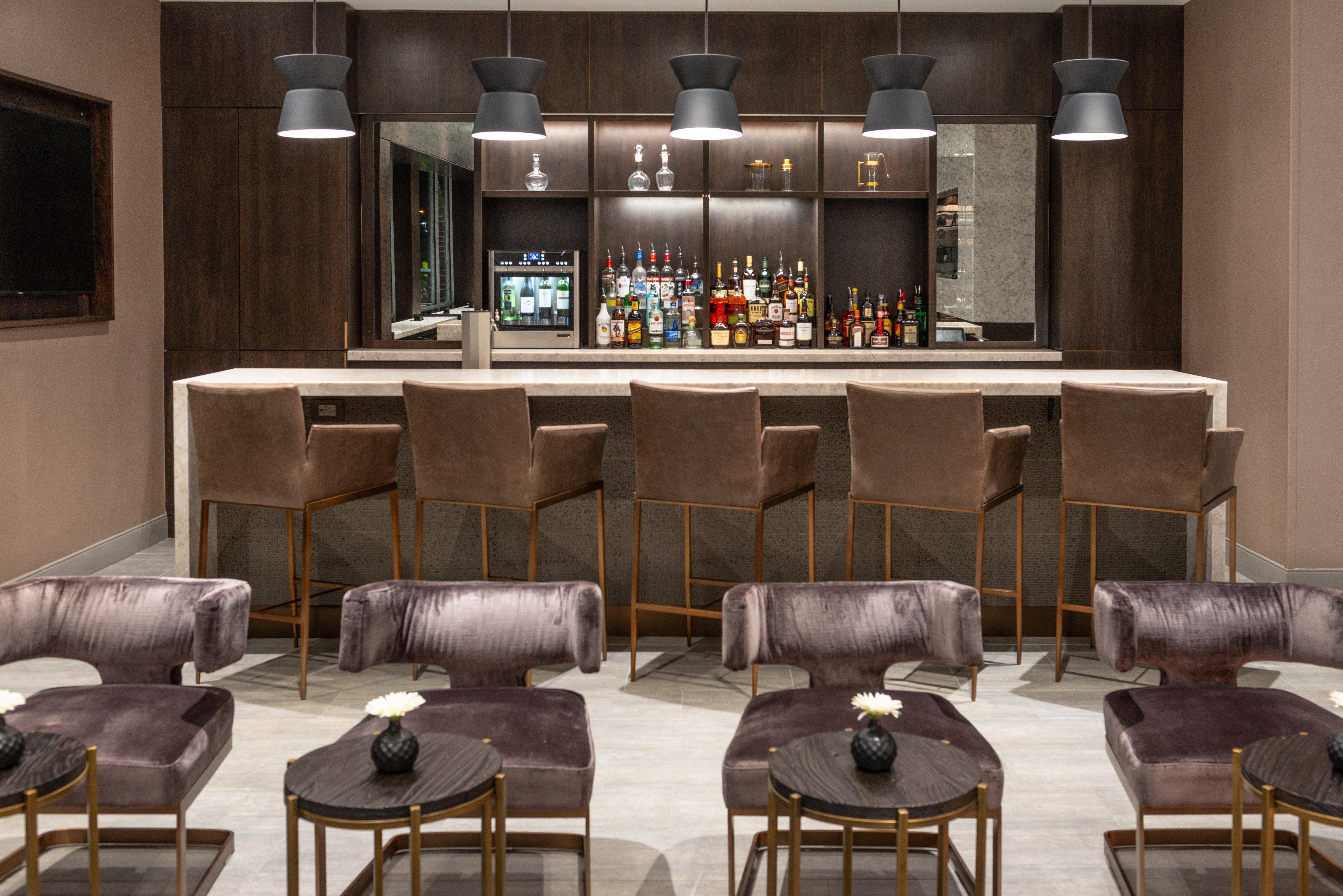 Holiday Inn Boston Logan Airport - Chelsea By Ihg Εξωτερικό φωτογραφία