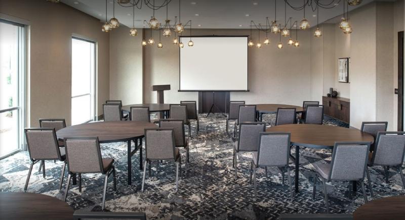 Holiday Inn Boston Logan Airport - Chelsea By Ihg Εξωτερικό φωτογραφία